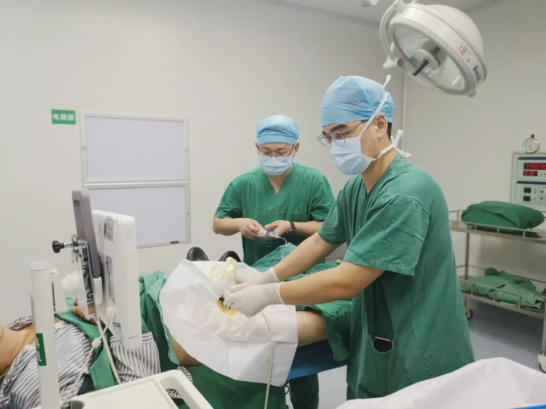 附属医院成功实施广西首例区域麻醉下椎间孔镜手术-桂林医学院官网