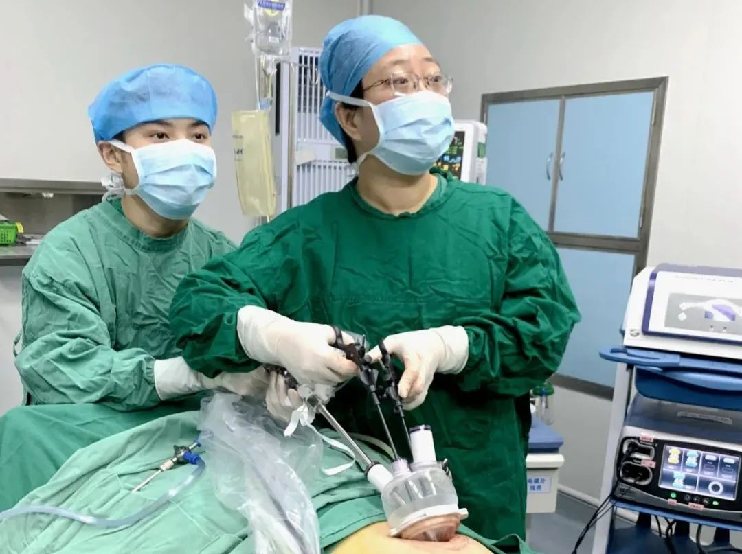【武安一院】新技术||经脐单孔腹腔镜手术开启我市妇科微创手术的“无痕”时代！_女性